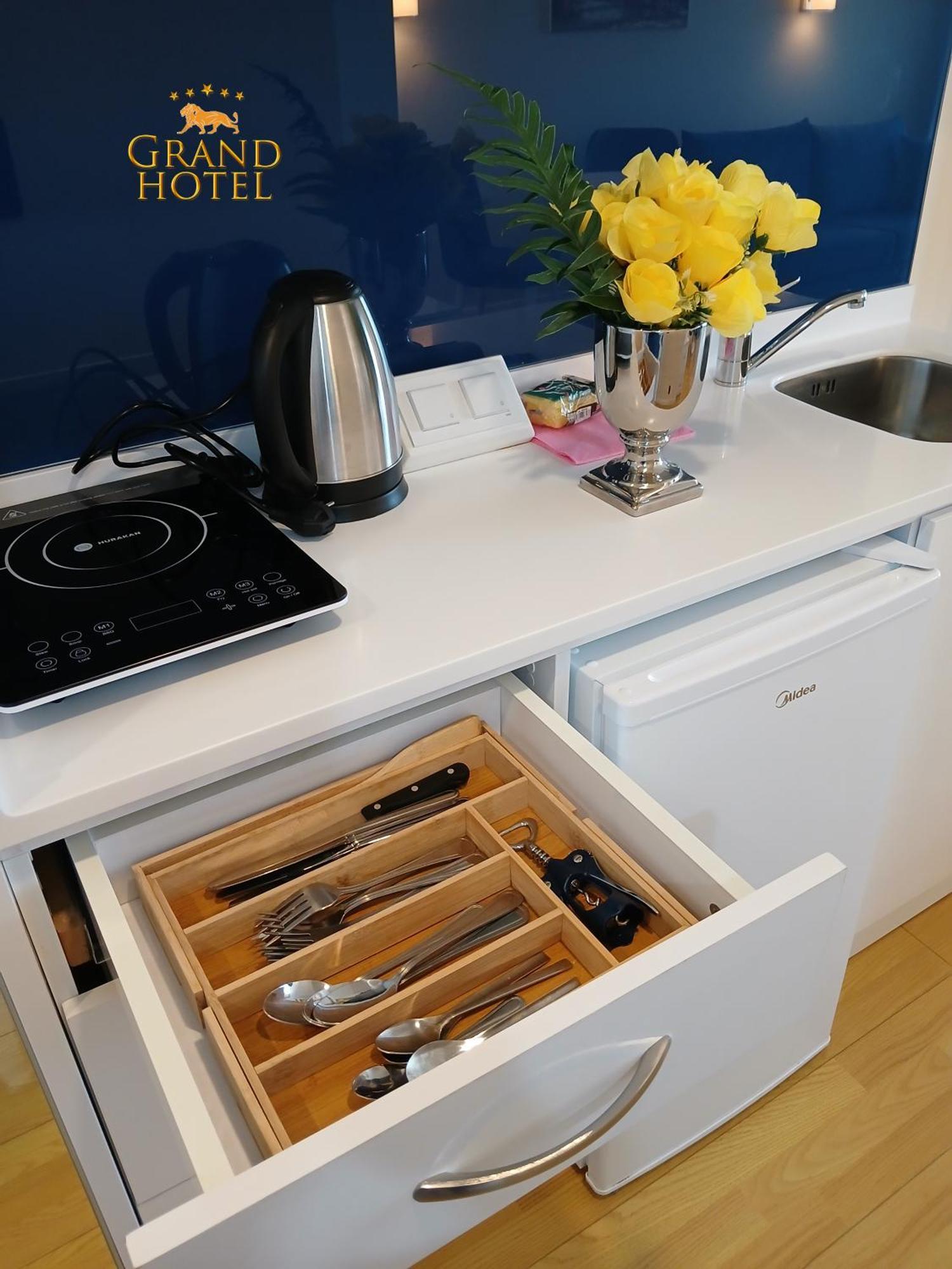 Grand Hotel ☆ Orbi City Batumi Zewnętrze zdjęcie