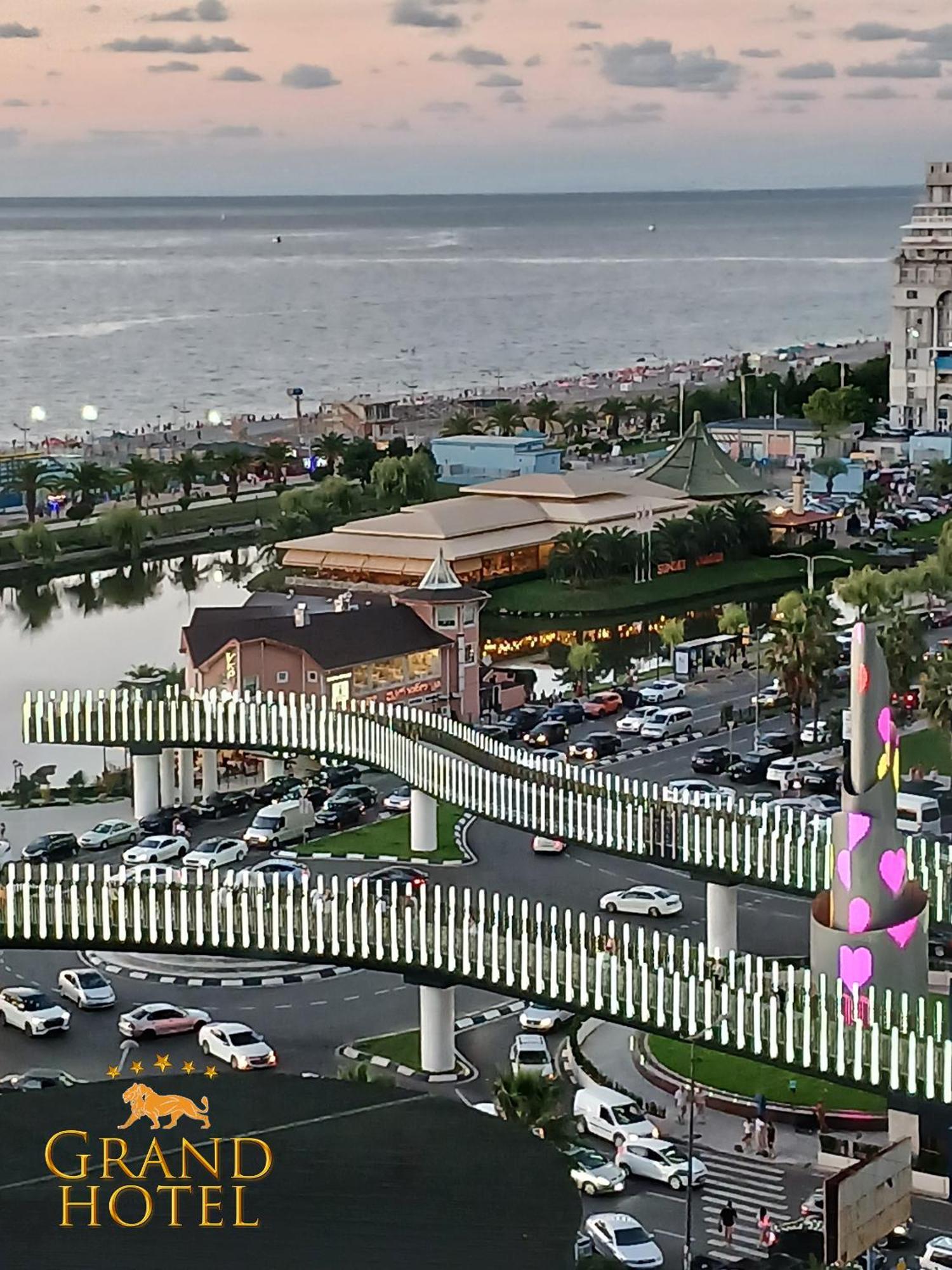 Grand Hotel ☆ Orbi City Batumi Zewnętrze zdjęcie