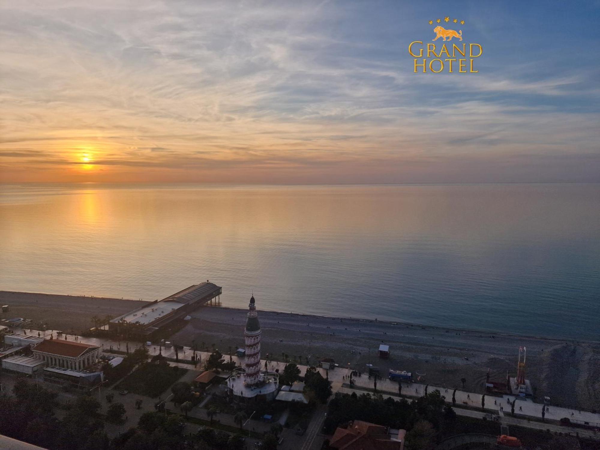 Grand Hotel ☆ Orbi City Batumi Zewnętrze zdjęcie