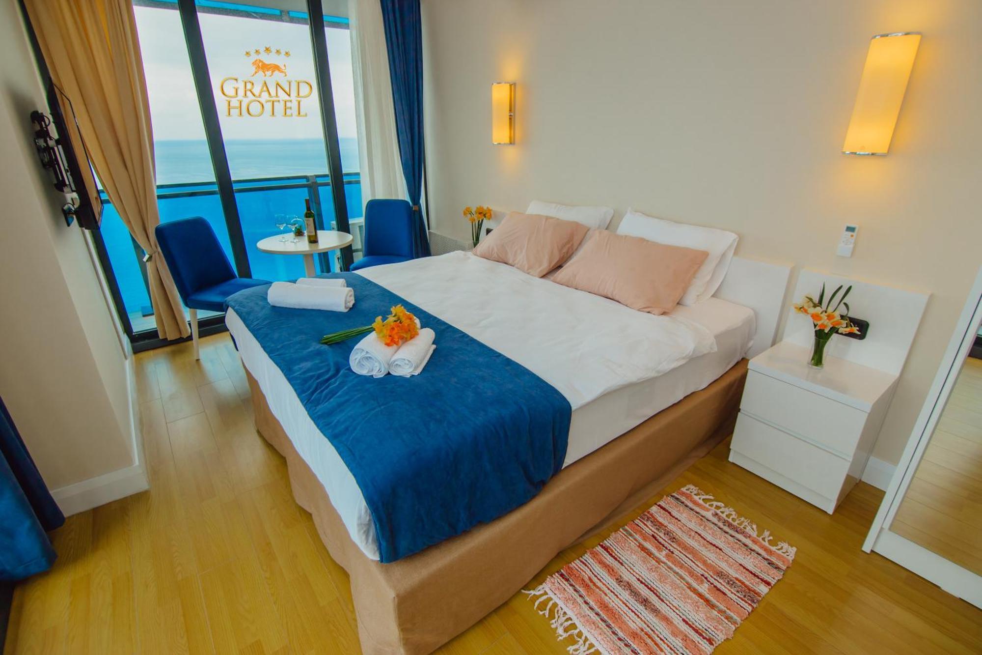 Grand Hotel ☆ Orbi City Batumi Zewnętrze zdjęcie